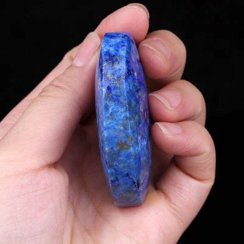 Natural lapis lazuli ore portable ornaments